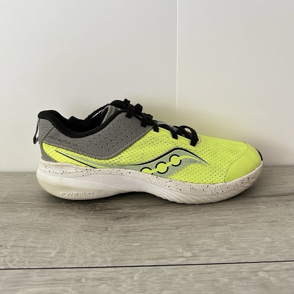 Saucony Kinvara 14 Mens Size 4.5 Citron Black Running Shoes SK266820